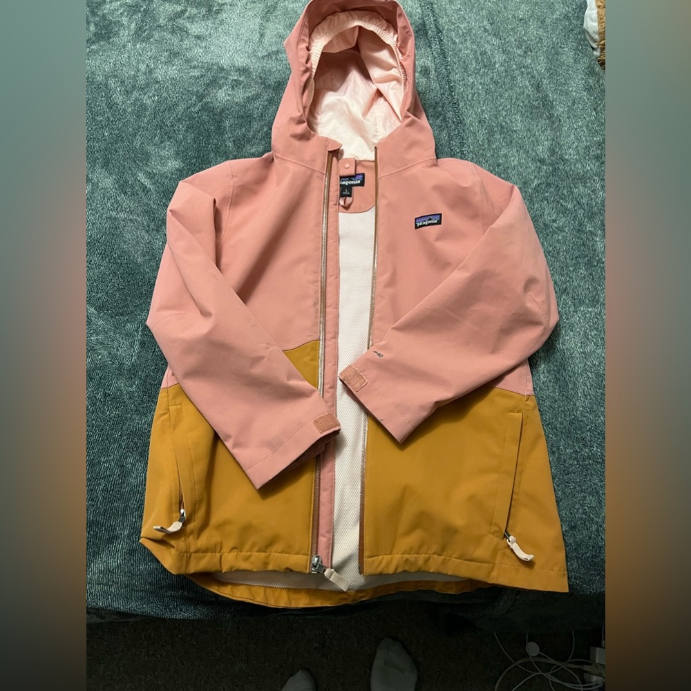 Patagonia Jacket (youth L)